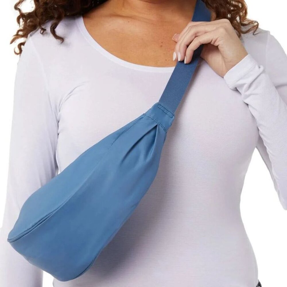 32 Degrees Blue Unisex Crossbody Bag. Water resistant. New with tags - Picture 5 of 11